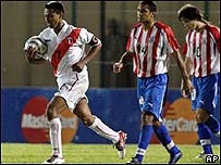 Perú no logró superar la resistencia de Paraguay y empatan a cero goles